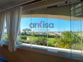 Appartement à Almerimar. Venta de piso en almerimar  planta baja con terraza y vistas