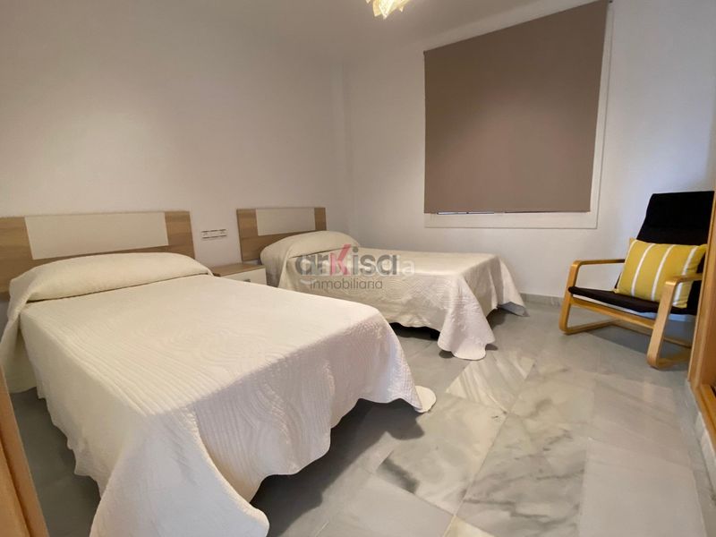 Foto 7f479911-d32f-474a-b29c-fb739d453b5a. Miete appartement mit heizung pool in Almerimar Ejido (El)