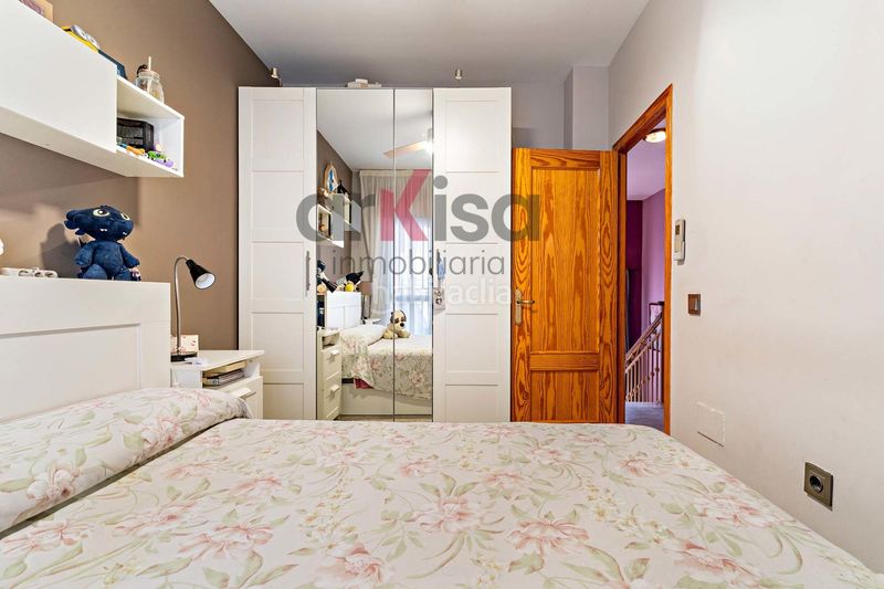 Foto 4d57fd02-30fc-42e6-b51f-bf7f4f736700. Duplex avec parking dans Berja