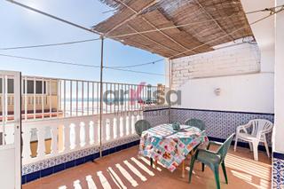 Apartament a Balanegra. Apartamento con terraza y vistas al mar en balanegra
