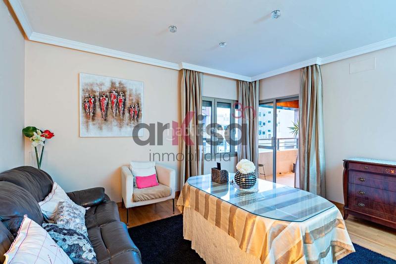 Foto bd999a5b-6d21-4fa3-b224-d9681c4d9f91. Piso espectacular piso de 170 m con excelentes calidades en el centro de el ejido en Ejido (El)