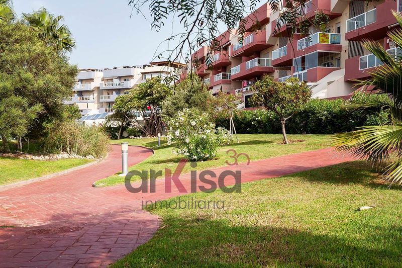 Foto 997a33de-5378-4ba1-ad50-c7221e54d6b3. Apartament amb aparcament piscina a Almerimar Ejido (El)