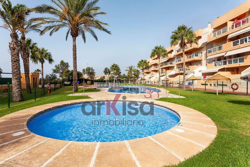 Foto eb10e208-4317-4d77-8017-ada47bd7e76b. Apartament amb aparcament piscina a Almerimar Ejido (El)