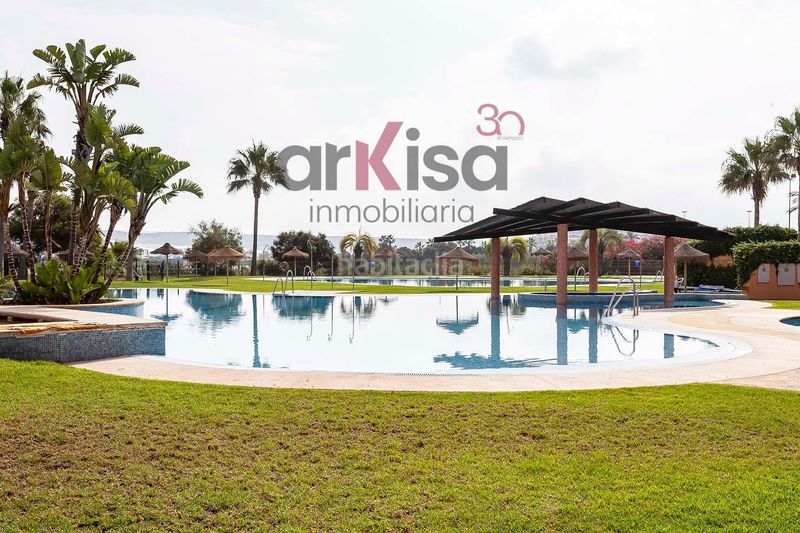 Foto f988fee6-3719-4e2b-828b-5668bc1dace7. Apartament amb aparcament piscina a Almerimar Ejido (El)