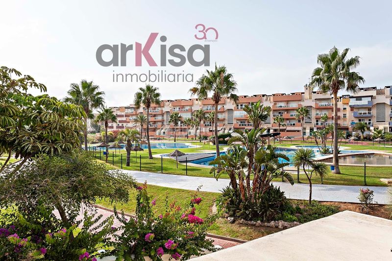 Foto fa3e363f-e5df-4a67-83bf-c00420d49faf. Apartament amb aparcament piscina a Almerimar Ejido (El)