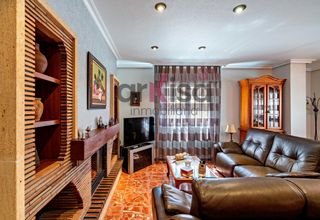 Appartement à Ejido centro. Amplio piso de 4 habitaciones con local de 60 m2 acondicionado i