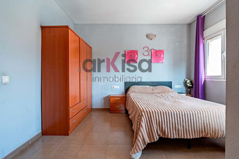 Foto 94328bcf-15af-46df-ab79-d384cce329d6. Flat with parking in Santa María del Águila Ejido (El)