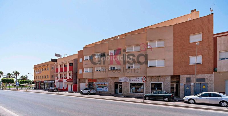 Foto d7204fc4-20da-4d89-9af2-2fc746b71673. Flat with parking in Santa María del Águila Ejido (El)