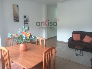 Piso en Santa María del Águila. Amplia vivienda exterior de 3 dormitorios con opción de garaje y