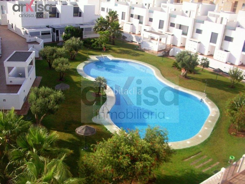 Foto 27a61a1f-bffc-4d30-8526-0b49011cc927. Location appartement avec piscine dans Almerimar Ejido (El)