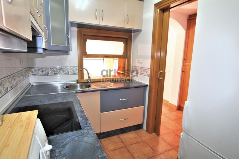 Foto 6a817194-bce0-47fa-b5a5-25cbfd80bf84. Location appartement avec piscine dans Almerimar Ejido (El)