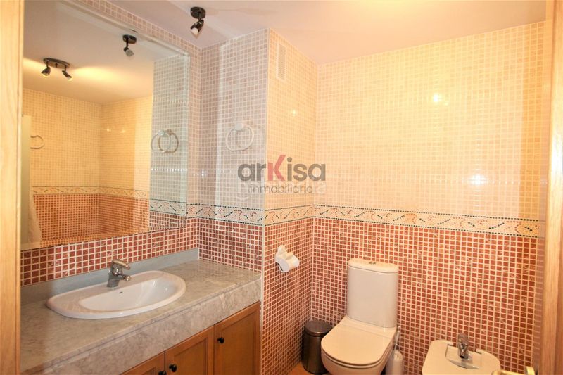 Foto a9dab44c-7c58-4b5d-8e3a-5daf2bb6c268. Location appartement avec piscine dans Almerimar Ejido (El)