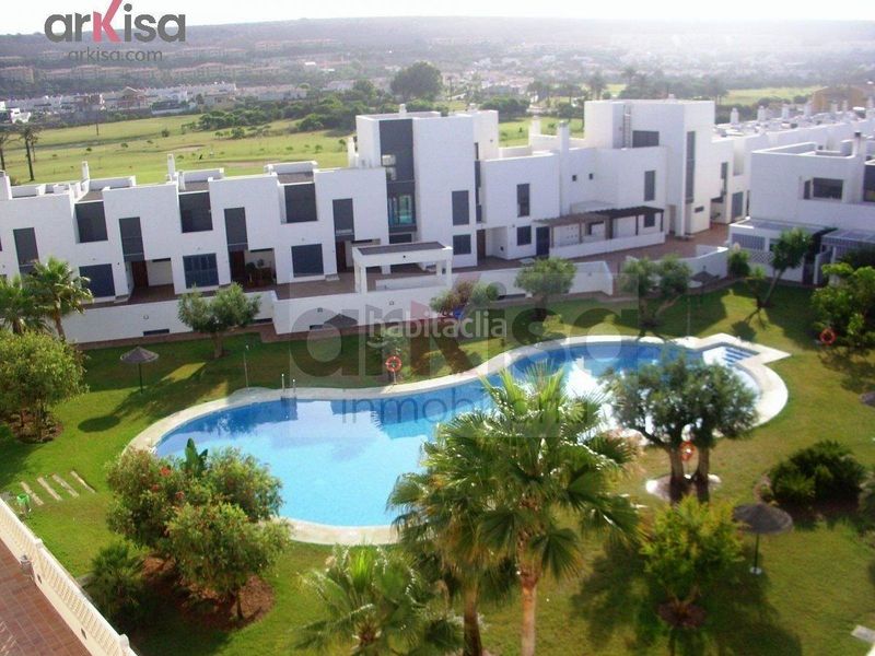 Foto d5271e77-c8c6-43fb-bec3-817bf7a1079a. Location appartement avec piscine dans Almerimar Ejido (El)