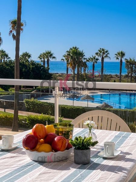 Foto 292a1a17-1ea9-4155-89f1-fd386f4f66f1. Apartament amb aparcament a Almerimar Ejido (El)