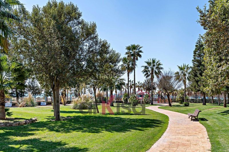 Foto 5b7e75a8-5d33-4376-aaeb-6d3c50cdd920. Apartament amb aparcament a Almerimar Ejido (El)