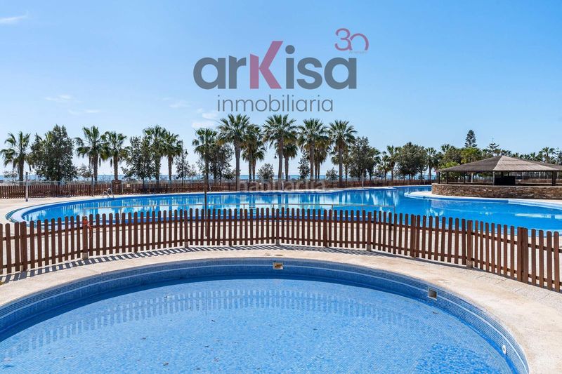 Foto 698128e2-cde0-4f2a-8b42-36b4e61f9f94. Apartament amb aparcament a Almerimar Ejido (El)