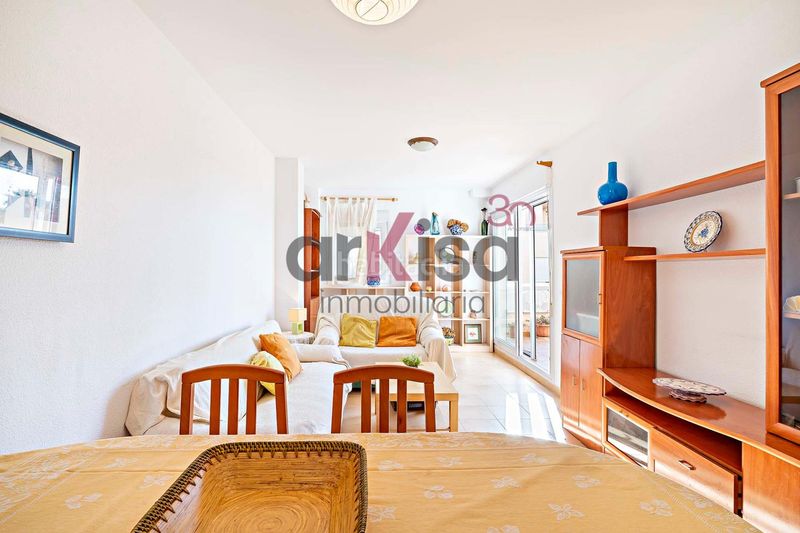 Foto e12a54bd-d918-4d4d-85e3-48e4bf56db8f. Apartament amb aparcament a Almerimar Ejido (El)