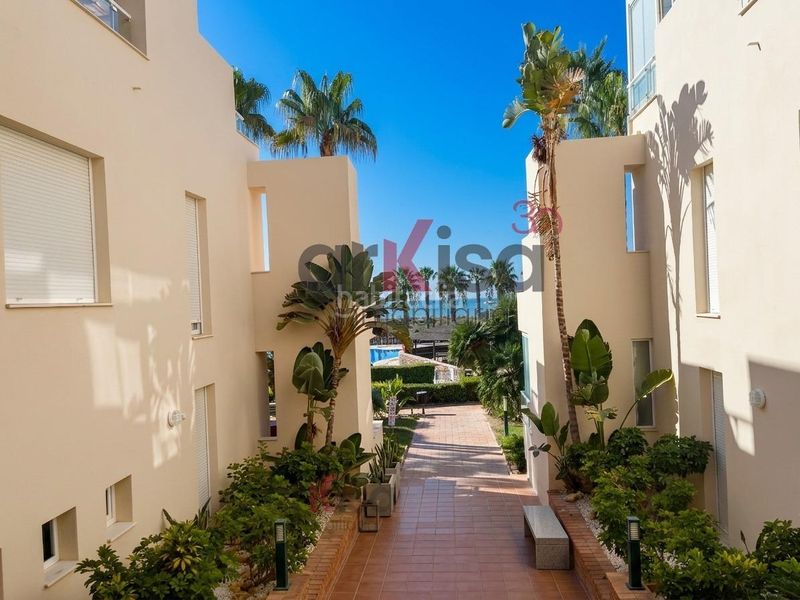 Foto e4ef8c70-3dc2-4620-a0f7-31fb272792fa. Apartament amb aparcament a Almerimar Ejido (El)
