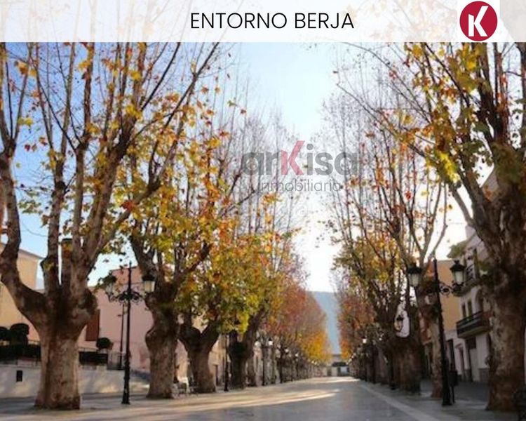 Foto ec0e2321-aa9e-4312-a4ad-9850b277bbe2. Masia amb aparcament piscina a Berja