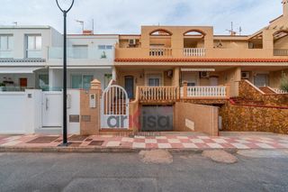 Duplex à Balanegra. Vive junto al mar en balanegra  dúplex de 4 dormitorios con gran