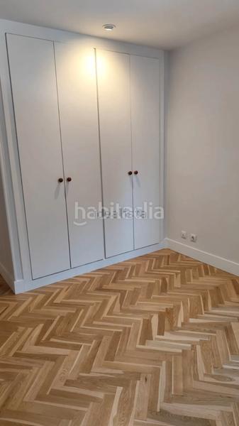 Foto 7610880f-d0c9-499a-8980-c8af2026d767. Miete zweistöckige wohnung mit heizung pool in Valdemarín Madrid