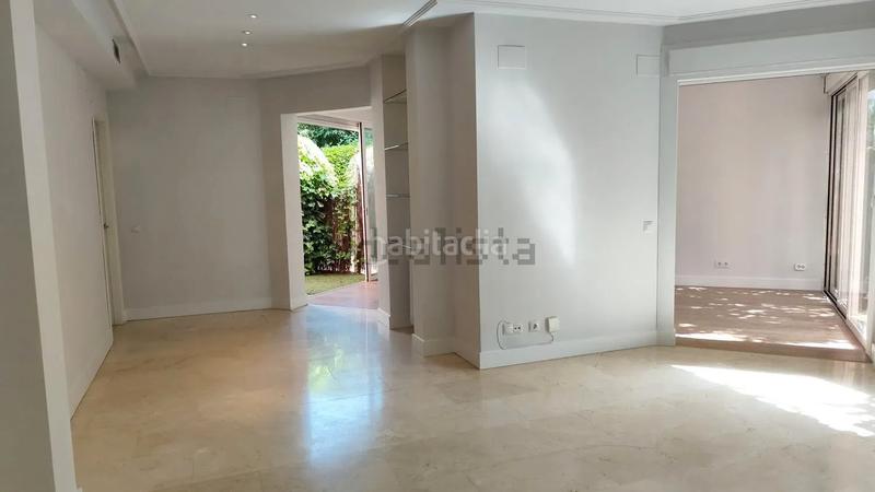 Foto fe5ca801-fa84-47f7-a5cc-8ee654062009. Miete zweistöckige wohnung mit heizung pool in Valdemarín Madrid