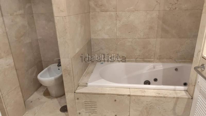 Foto 5d6a8f92-4e53-407b-b092-ade370c6a43e. Rent duplex with heating pool in Valdemarín Madrid