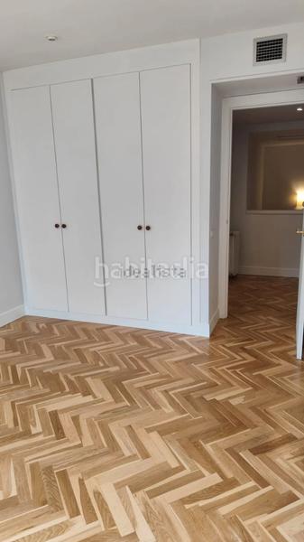 Foto 8a4271dc-ba78-48c1-89ec-ff5fc5a21d83. Rent duplex with heating pool in Valdemarín Madrid