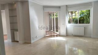 Lloguer Dplex  Avenida de valdemarn. Bajo dplex de 5 dormitorios en valdemarn
