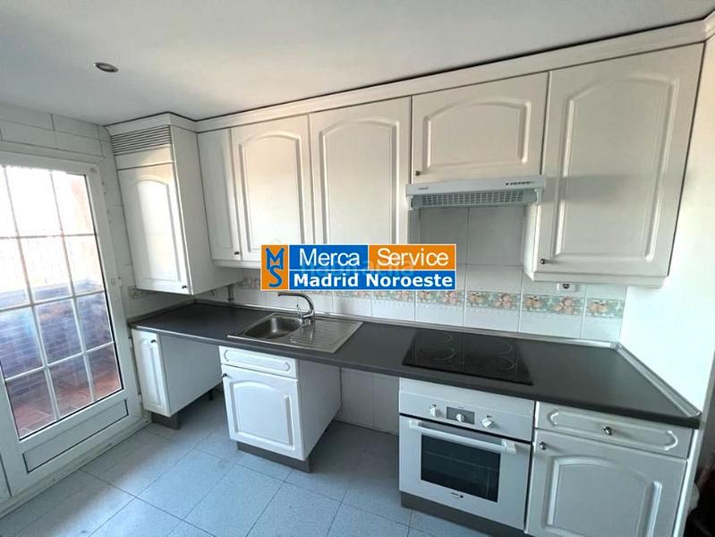 Foto d6152493-c2a7-4e64-8c63-4cdceda5297b. Affitto appartamento con riscaldamento parcheggio piscina in Majadahonda