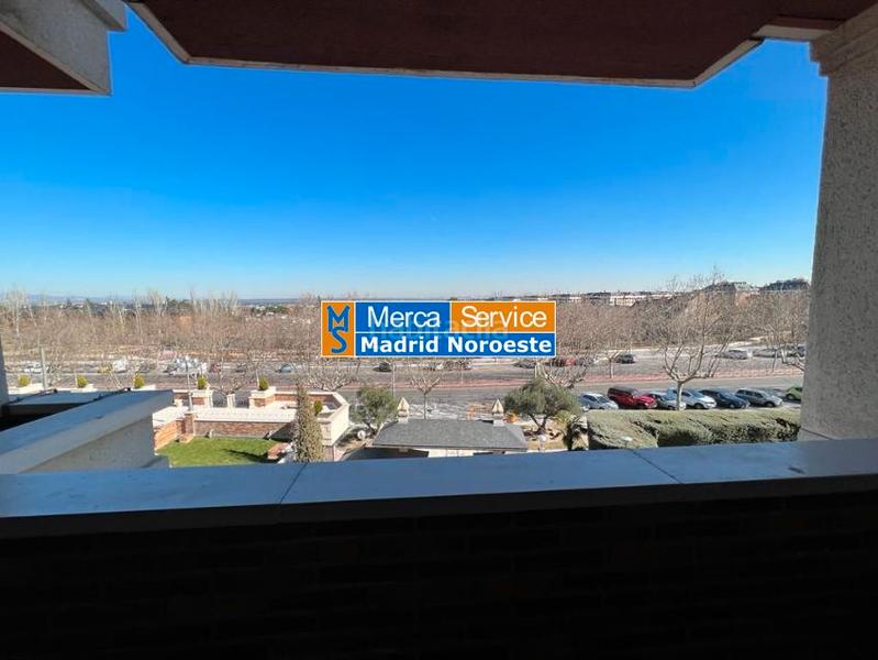 Foto 25ecf540-40c4-4b60-b65b-d016f16b9e3f. Rent flat with heating parking pool in Casco Antiguo Majadahonda