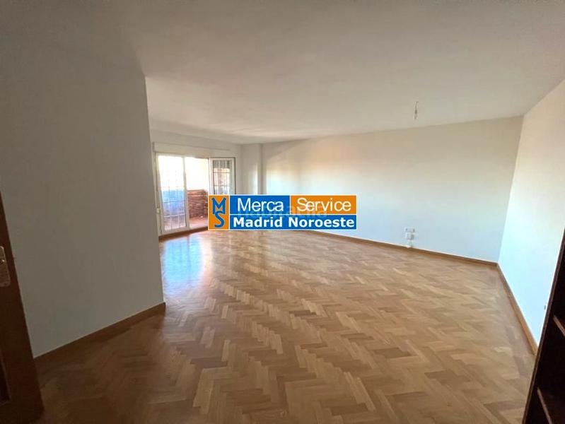 Foto 933b8299-cb1e-4b76-b2f7-040551104412. Rent flat with heating parking pool in Casco Antiguo Majadahonda