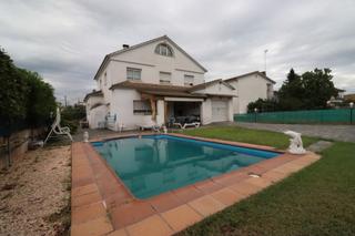 Casa in Santa Eulàlia de Ronçana. Venta de nuda propiedad en santa eulalia de ronçana