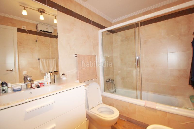 Foto 5a6b98a8-e25b-4988-80c2-9cd2d75a60f7. Pis amb aparcament piscina a Platja de Torres Vila Joiosa (la)