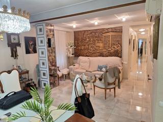 Piso en Barrio de Patraix. Compra de nuda propiedad en impresor monfort, patraix