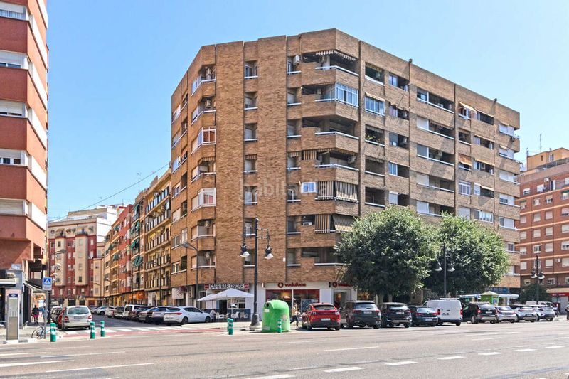 Foto fc962324-cca7-4798-a5ad-4db106d2f572. Pis a Tres Forques Valencia