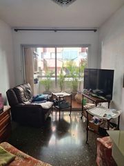 Piso  C. julián peña