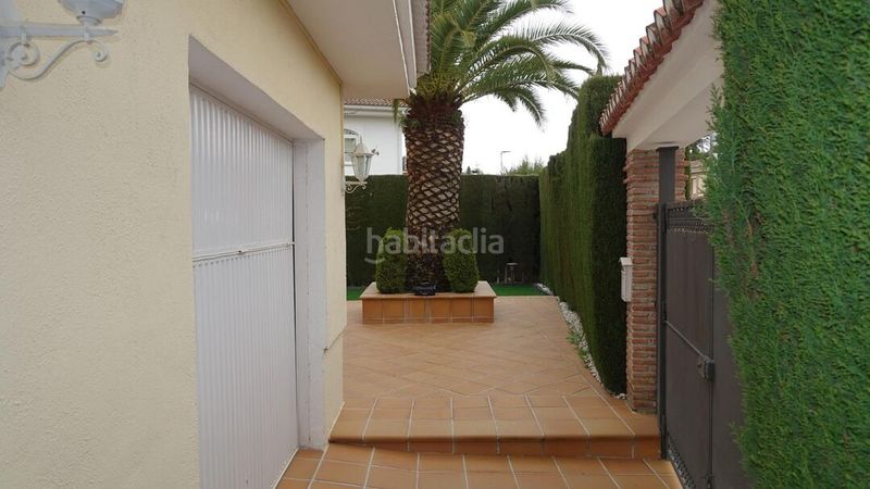 Foto 786d9546-e6f8-4667-a7d6-79e50fe97ee8. Chalet en Albolote