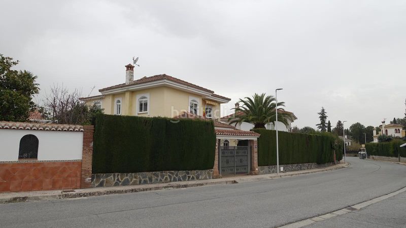 Foto 85e5072b-f781-4516-aad3-5e4e028ca892. Chalet en Albolote