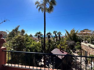 Casa a La Cala del Moral. Gran oportunidad de inversión en la nuda propiedad en la cala de