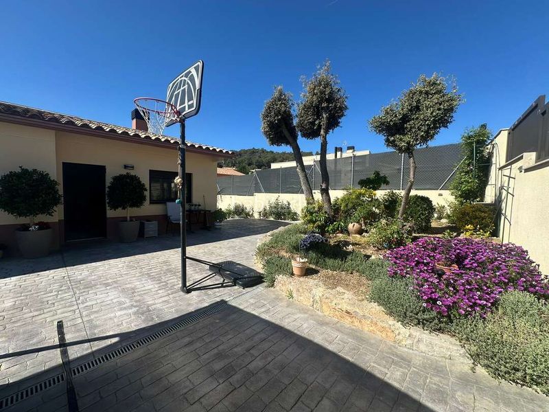 Foto 119daa29-0783-48dc-bd22-2786553e0658. Casa con riscaldamento piscina in Collbató