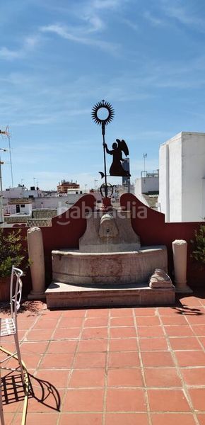 Foto e35b312c-60ac-4107-9b1a-c1658c016354. Piso en Alfalfa - Santa Cruz Sevilla