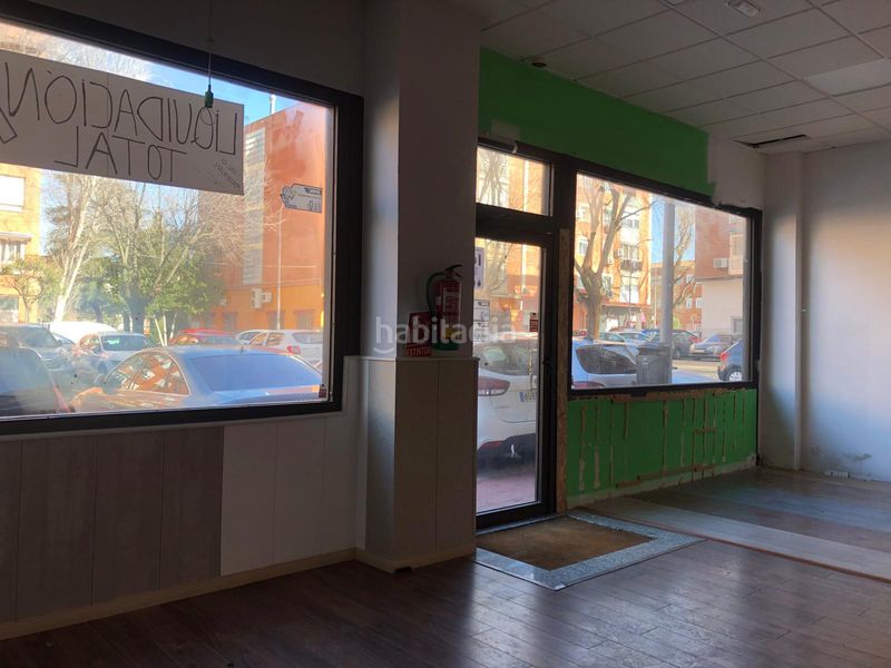 Foto 08212f8e-7a53-4f21-b9c4-41770b44f663. Affitto locale commerciale con riscaldamento in Reyes Parla