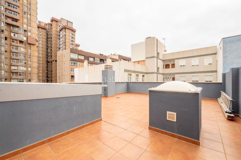 Foto 72b42969-f1d2-427a-a65c-c8b1dcf1891e. Chalet with parking in Guanarteme Palmas de Gran Canaria (Las)