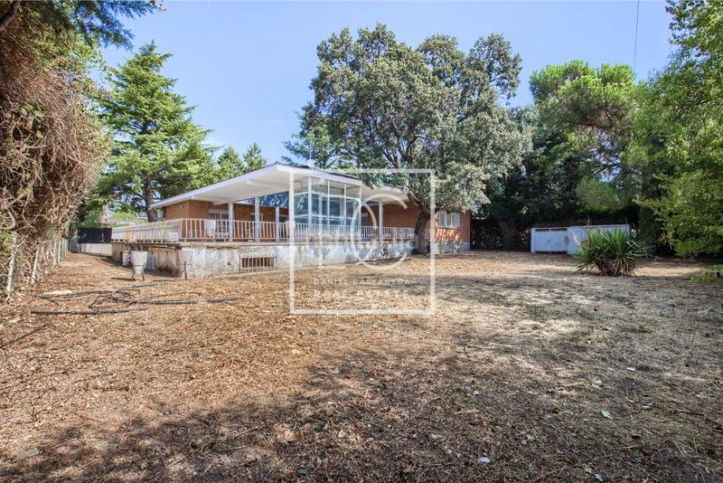 Foto 9e1c37d1-d7e0-47ba-8df1-0036ed59abd2. Chalet con camino riscaldamento parcheggio in Iglesia-Estación Moralzarzal