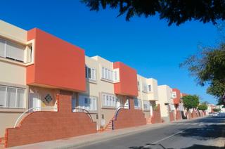 Casa aparellada  Calle tinoca 44. Duplex en venta san fernando