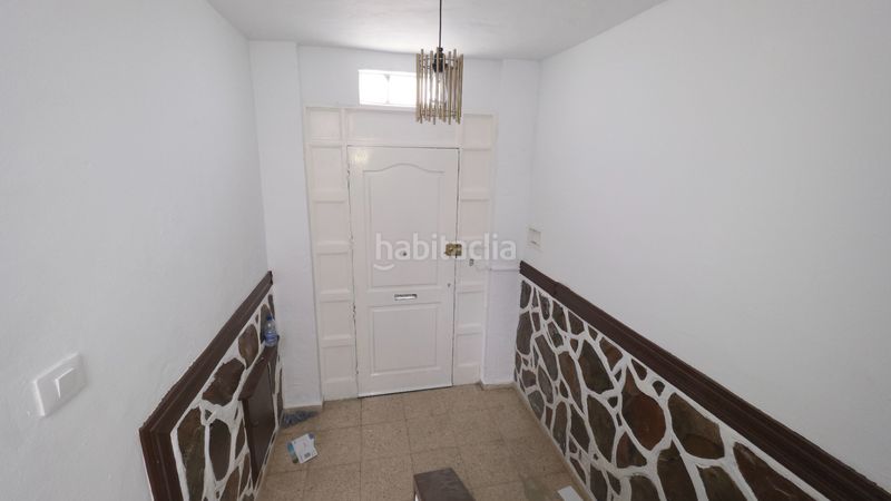 Foto cf117928-f4b8-47ec-b22e-f94ba41efbbd. Edifici a San Juan Telde