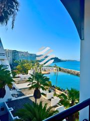 Lloguer Apartament a Arguineguín. Seafront apartment with private terrace – seasonal rental