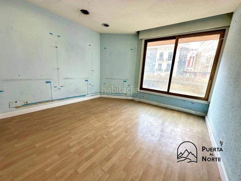 Foto 9abf9fcf-7cd8-420e-bad2-379aedbc7efe. Büro in jesús del monasterio 10 in Centro - Ayuntamiento Santander