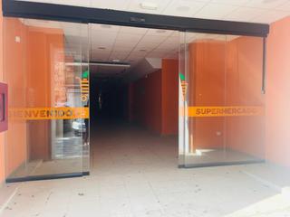 Lloguer Local Comercial  Calle rodriguez cepeda. Local comercial en alquiler